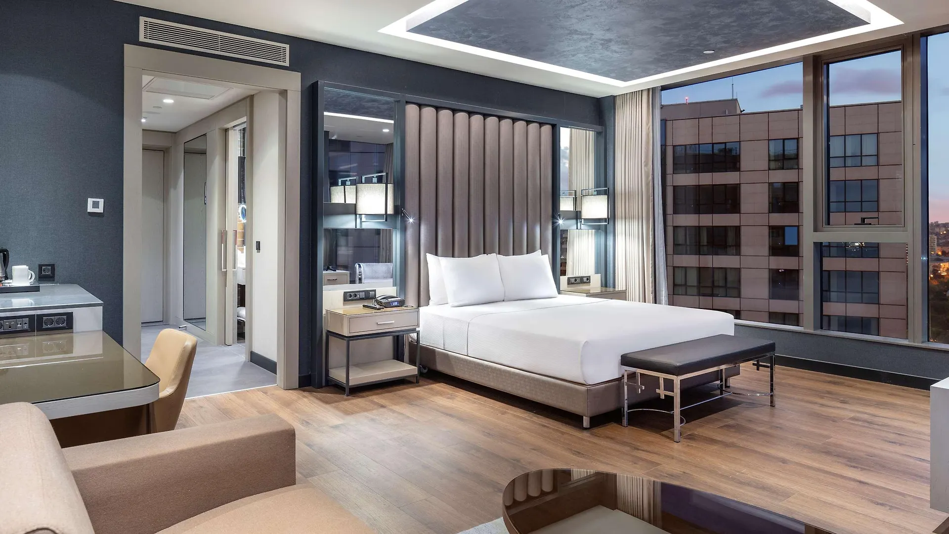 Hilton Istanbul Bakirkoy Hotel 5*,