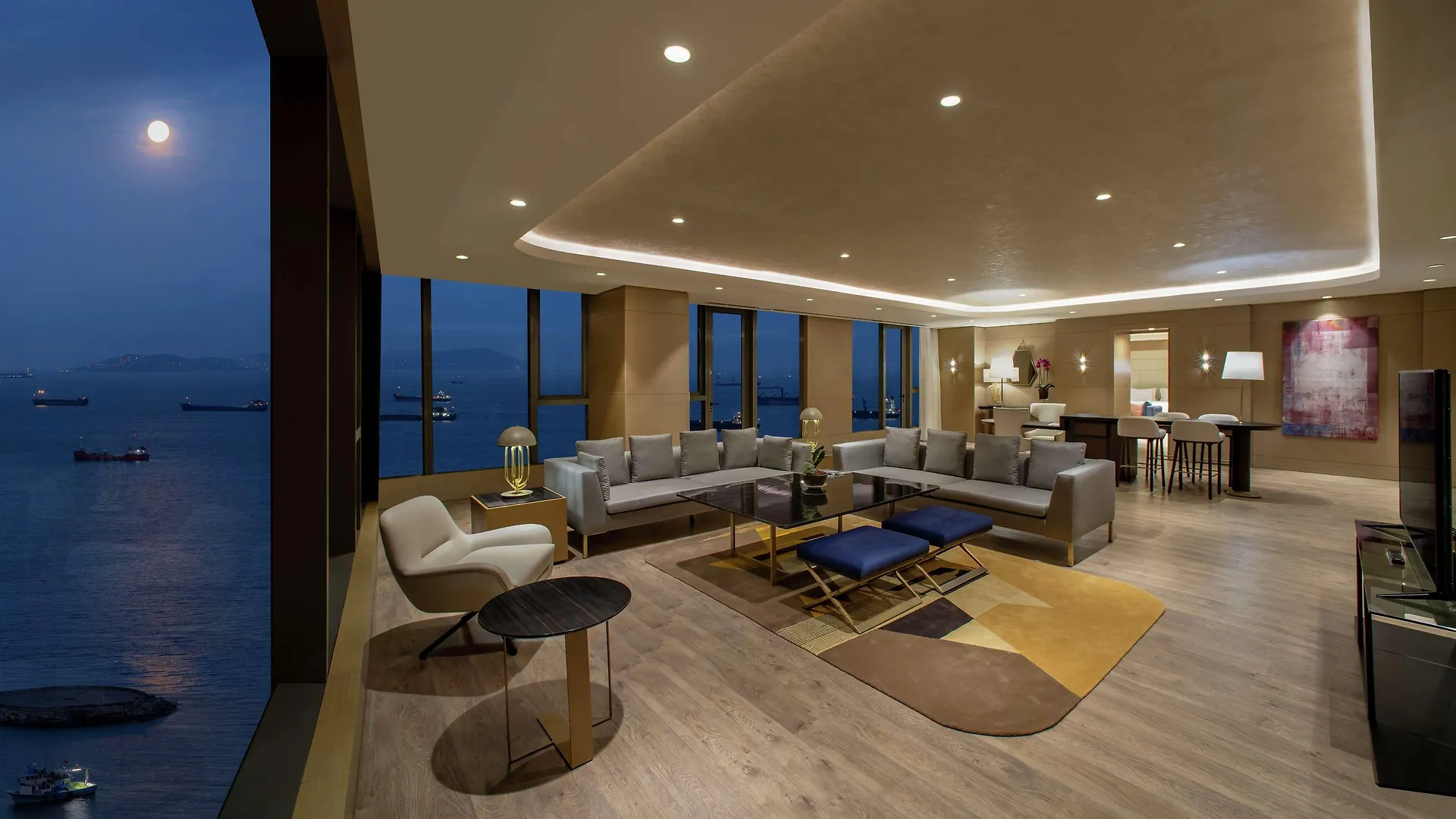 Hilton Istanbul Bakirkoy Hotel 5*,