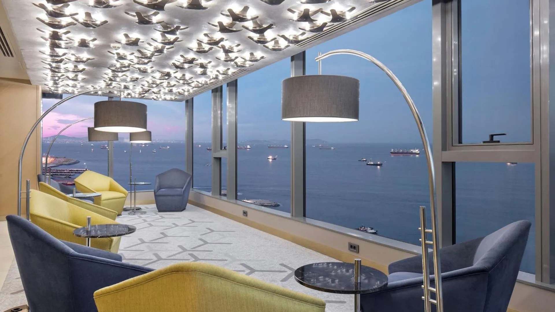 Hilton Istanbul Bakirkoy Hotel 5*,